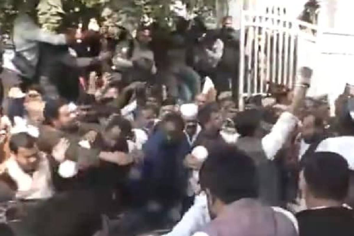 sambhal protest